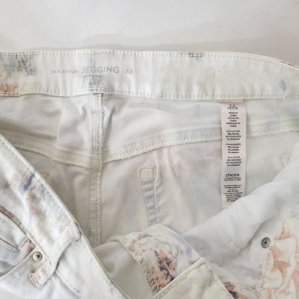 Chico's Platinum Jeggins White Jeans with Soft Faded Floral Print - Picture 4 of 6